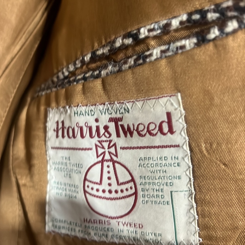 Mens pure Scottish Wool Hand Woven Tweed Jacket. - Picture 7 of 9